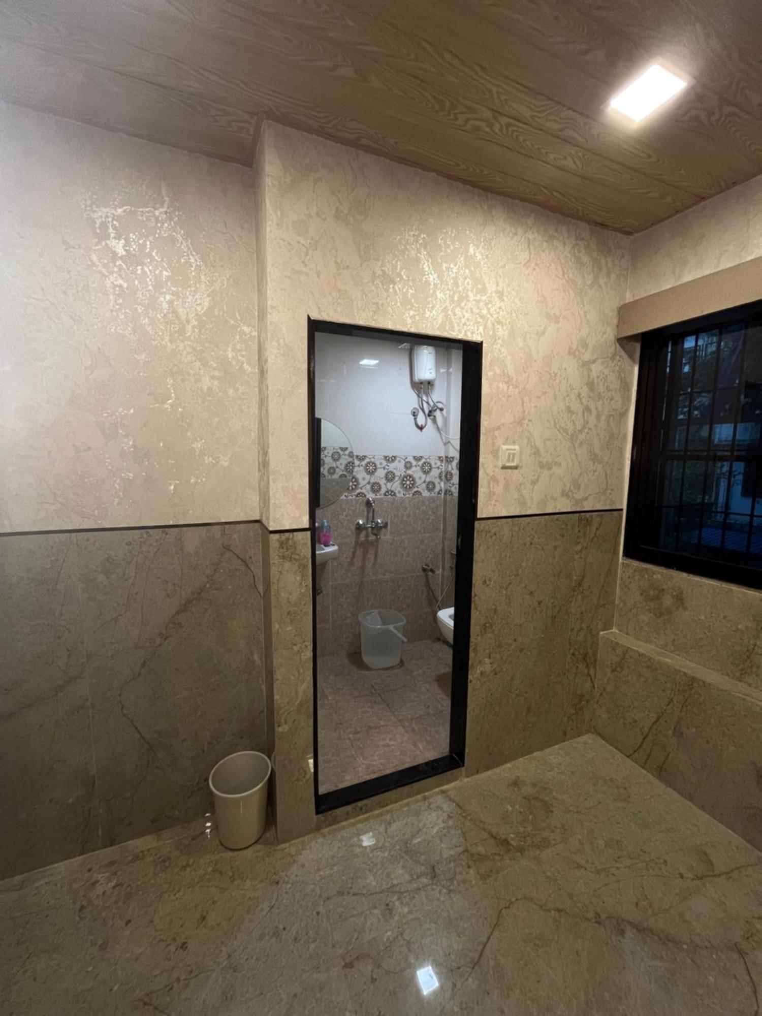 Hotel Newyork By Stayzy Rooms مومباي الغرفة الصورة